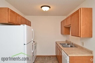 1620-1640 9th St, White Bear Lake, MN 55110