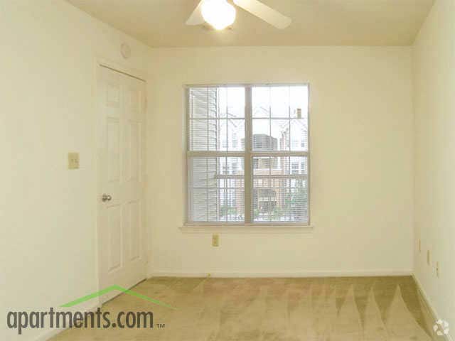 Park Crest Terrace, State College, PA 16803 - photo 2