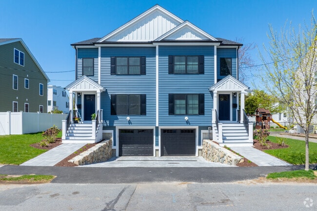 You'll find many well-kept townhouses in the East Arlington Neighborhood.