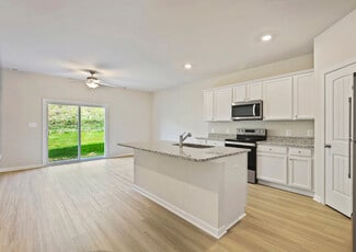 25 Cranston Ct Unit 37443246, Falling Waters, WV 25419