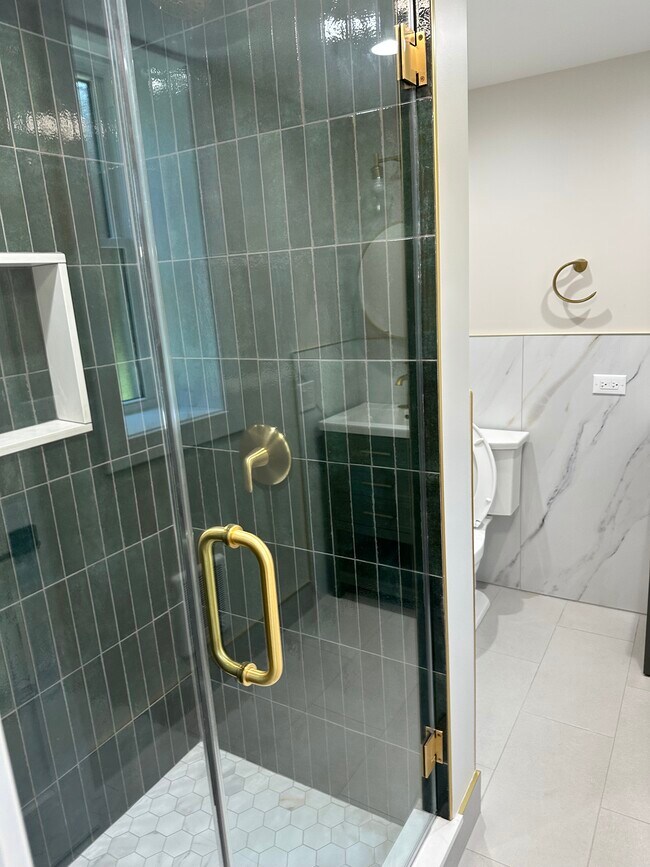 330 Barton Ave unit G, Evanston, IL 60202 - photo 7