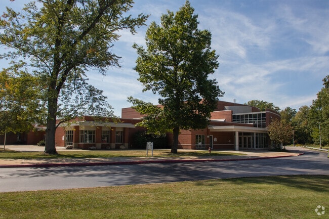 Chagrin Falls High School provides education in the neighborhood of 
Chagrin Falls