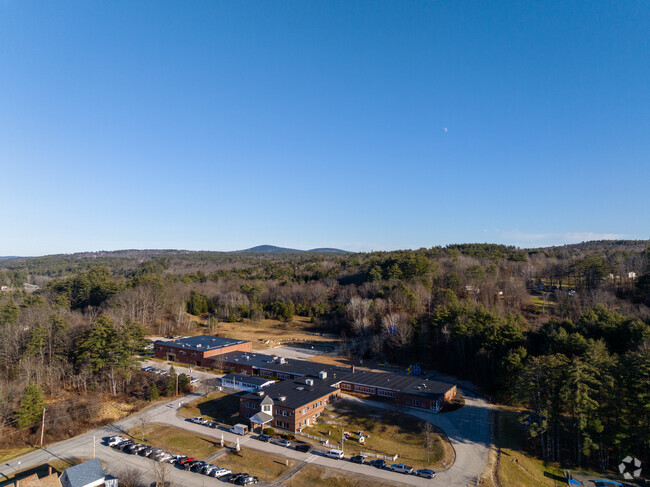 New Boston Central School in New Boston, NH serves grades K-5.