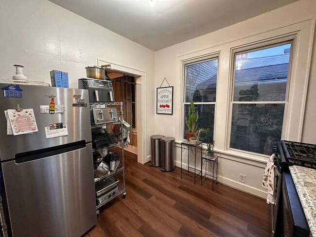 442 Biddle Ave, Pittsburgh, PA 15221 - photo 7