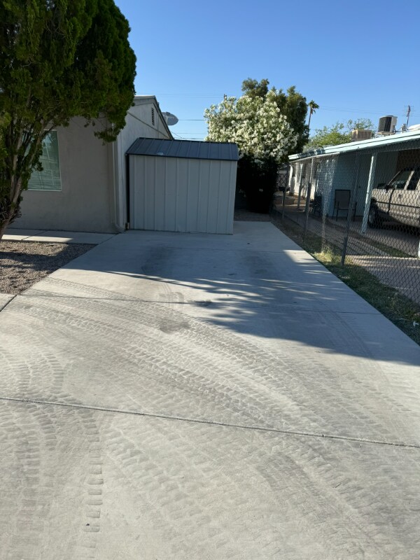1135 E 28th St, Tucson, AZ 85713