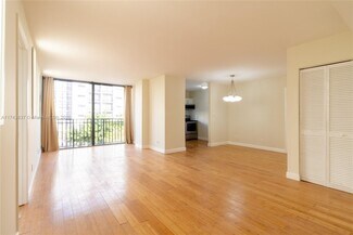 16909 N Bay Rd Unit 406, Sunny Isles Beach, FL 33160