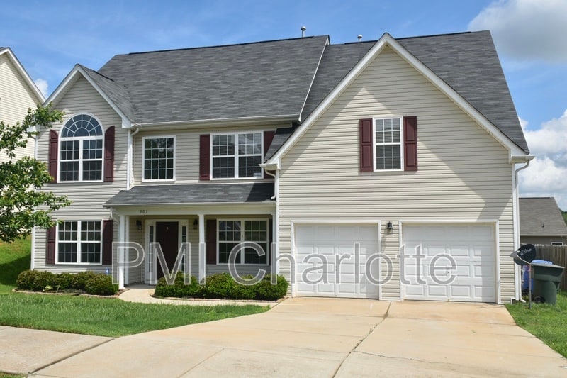 307 Glennallen Rd, Mooresville, NC 28115 - photo 1