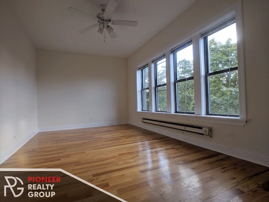 3817 N Fremont St unit 3825.5-W3, Chicago, IL 60613 - photo 1