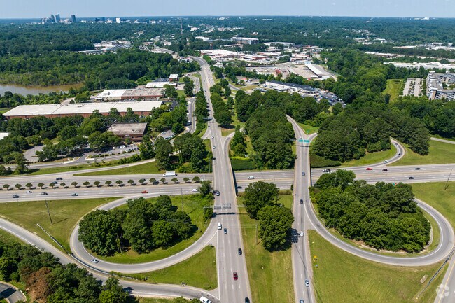 With easy access to Capital Boulevard and the belt line, Northeast Raleigh is convenient to everything.