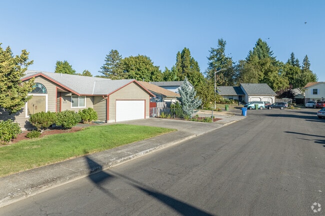 A row of ranch-style houses in Northeast Salem, Oregon.