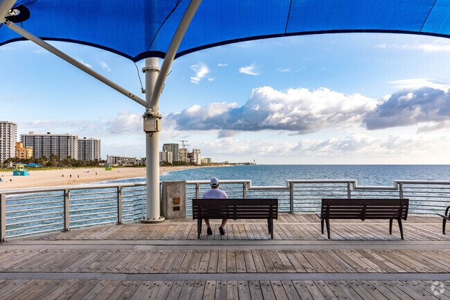 Enjoy the scenery at Pompano Beach, minutes from Snug Harbor.