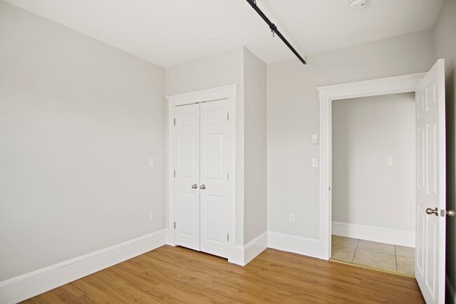 2 Redfield St, Boston, MA 02122 - photo 6