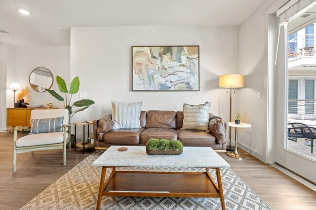 5820 1/2 Cameron Rd unit FL3-ID1303393P, Austin, TX 78723 - photo 3