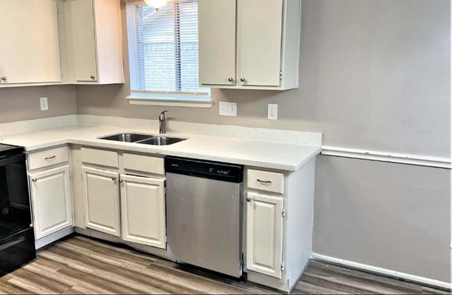 4516 Tylergate Dr, Spring, TX 77373 - photo 6