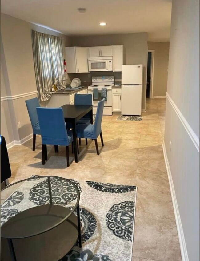 4296 Southern Ave SE unit B, Washington, DC 20019 - photo 2