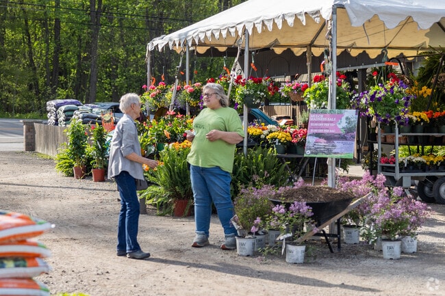 Graf’s nursery serves Copley with a wide selection of plants and garden essentials.