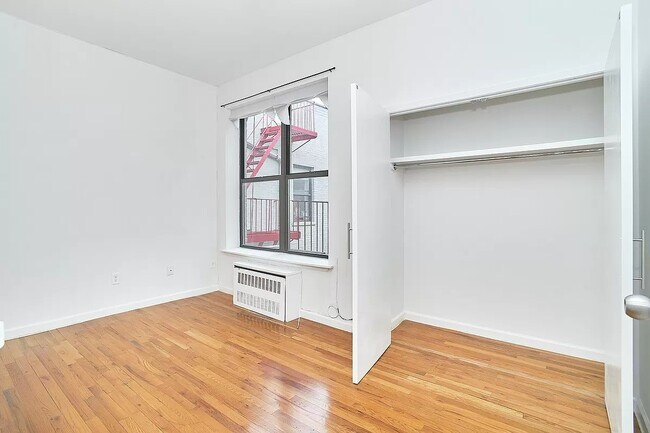 241 W 113th St unit 6A, New York, NY 10026 - photo 6