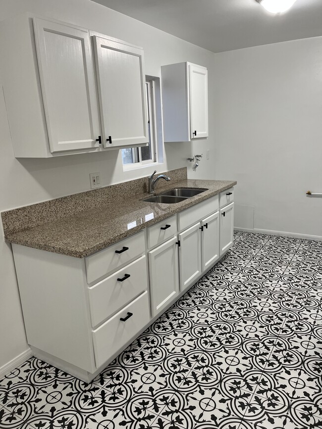 207 Sheldon St unit 4, El Segundo, CA 90245 - photo 2