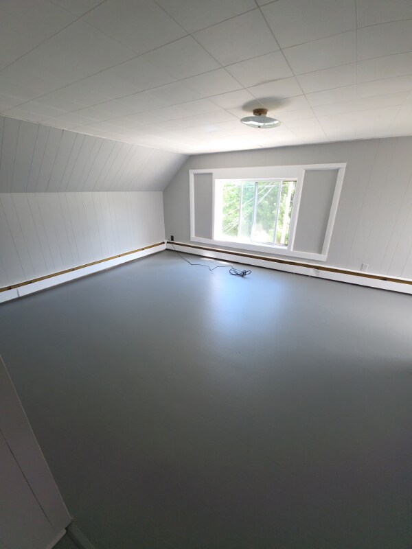 85 Pearl St unit 3, Claremont, NH 03743 - photo 2