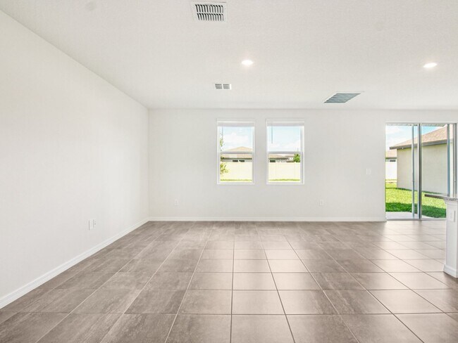 1844 Brekey Way, Zephyrhills, FL 33541 - photo 4