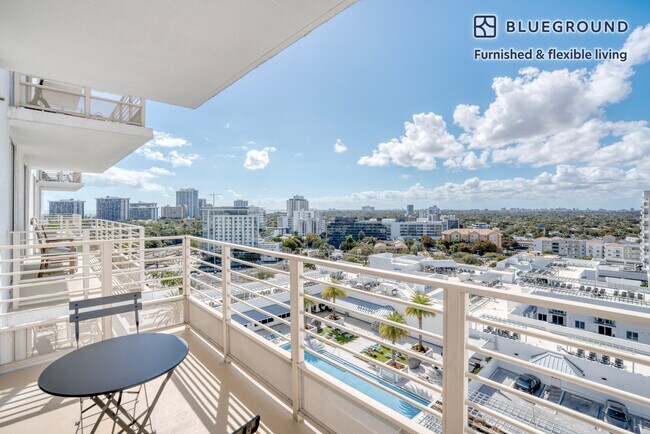 110 SW 12th St unit FL16-ID67, Miami, FL 33130 - photo 5