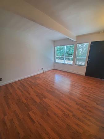 4704-4708 22nd Ave NE, Seattle, WA 98105