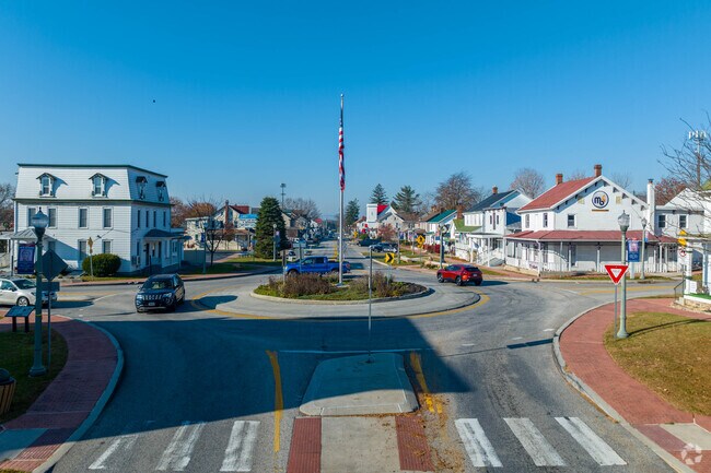 Head to the town's center for shops and restaurant options.