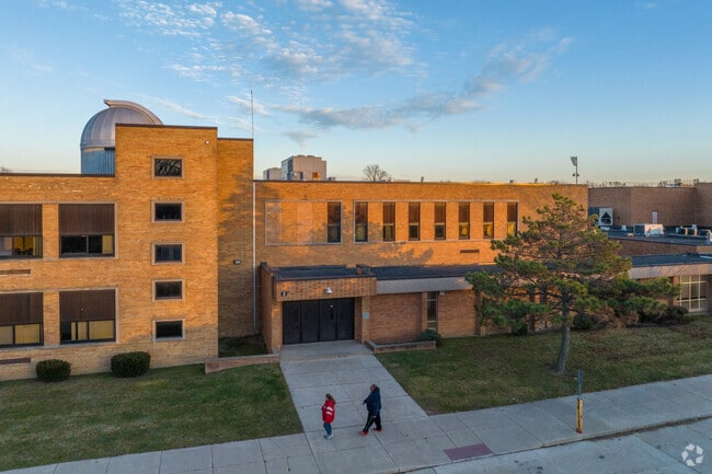 Lincoln High School has a distinct midwest style.