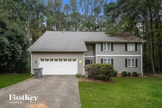 240 Hollyberry Ln, Roswell, GA 30076