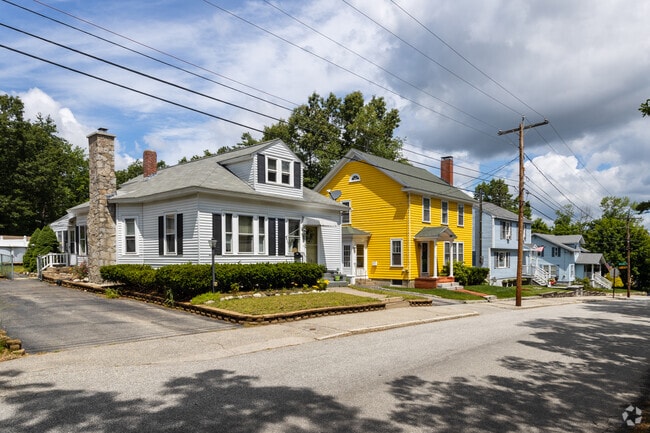 The Mast Road neighborhood has a variety of home styles.