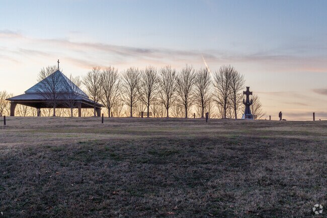 Oakland Heights is close to large parks with trails and recreation space.