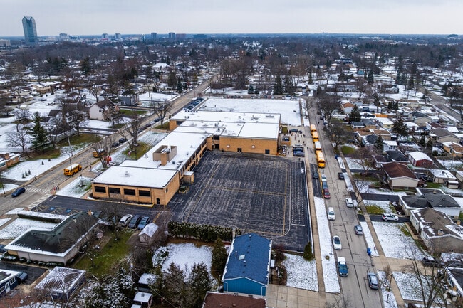 John E Albright Middle School is located in Villa Park.