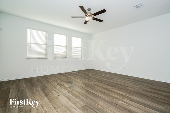 929 High Noon Dr, Haslet, TX 76052 - photo 3