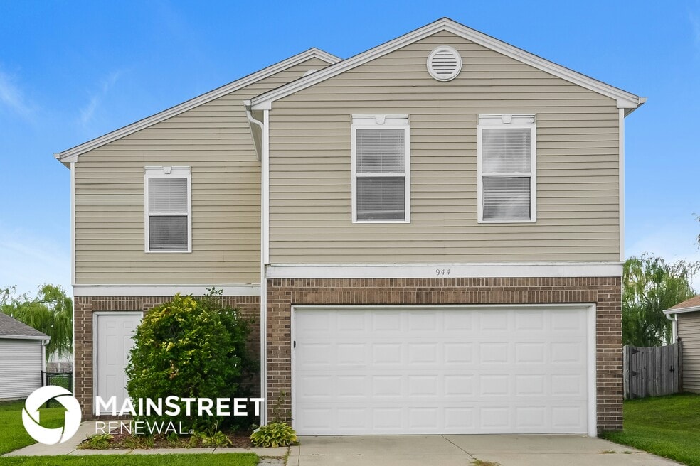 944 Shenandoah Way, Greenwood, IN 46143 - photo 1