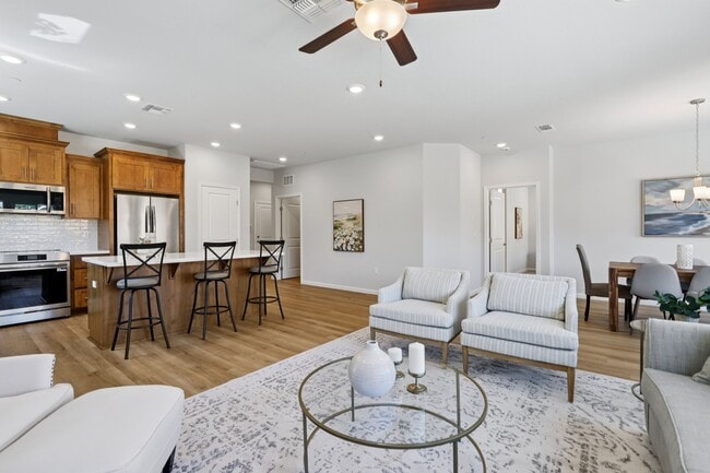 6-web-or-mls-St Edwards Wy-L1408-006.jpg