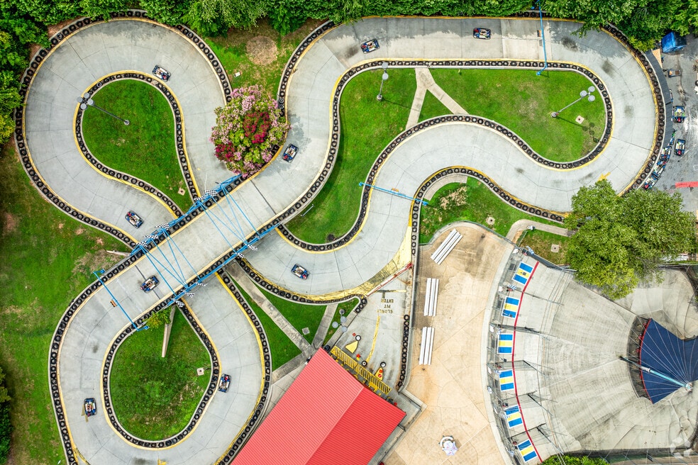 NH_The Thicket_527389_P2_MB_V001_082824