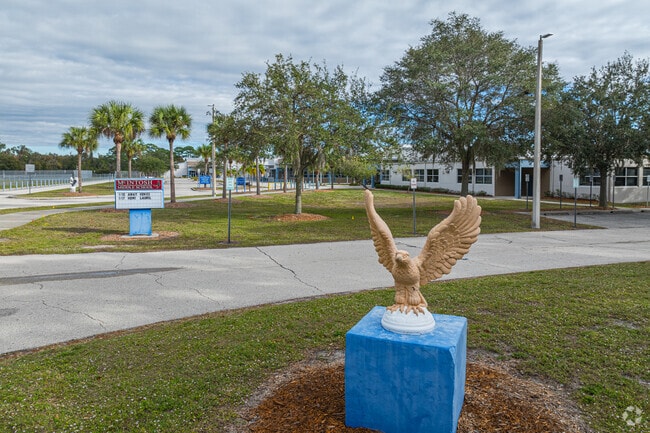 Niche gives McIntosh Middle School and overall grade of A-.