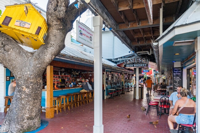 Bars, pizzerias and more can be found on Duval Street.