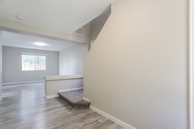 18653 E 42nd Place, Denver, CO 80249 - photo 4