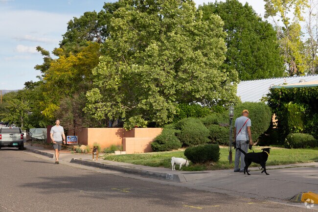 Pueblo Alto residents enjoy a beautiful neighborhood with a trusted community.