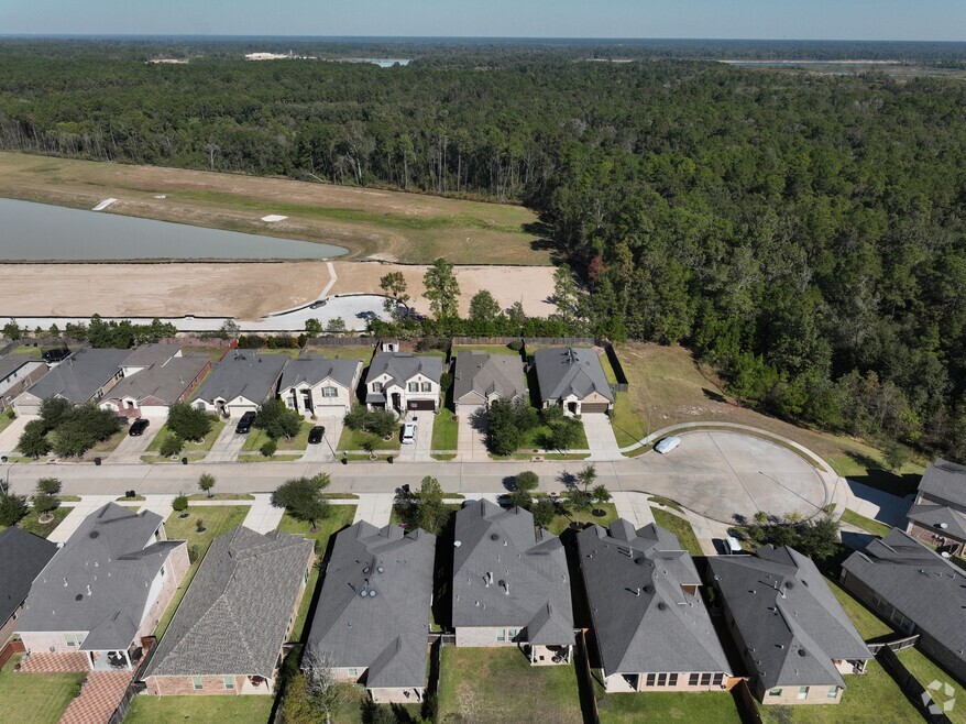 31851 Chapel Rock Ln, Spring, TX 77386 - photo 2