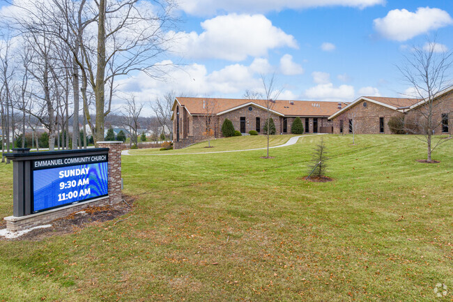 Welcome to Emmanuel Christian School in Southwest Fort Wayne.