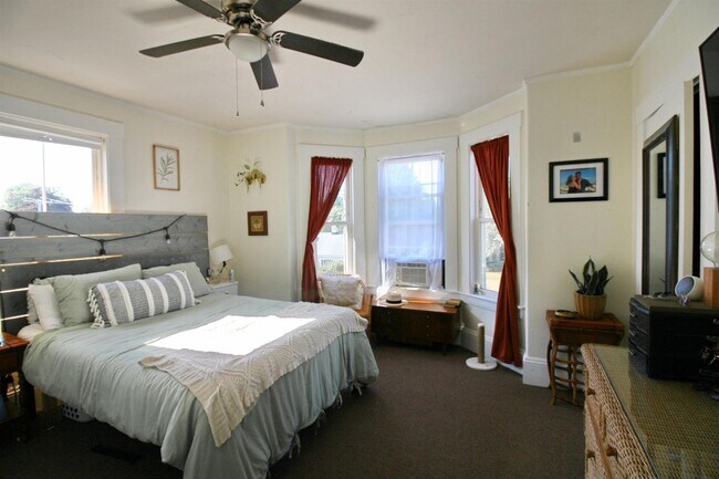 10 Trakey St, Dover, NH 03820 - photo 7