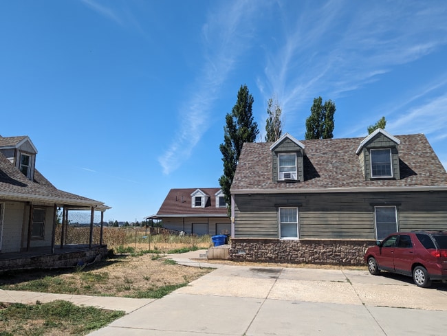 1267 W Burke Ln, Farmington, UT 84025 - photo 4