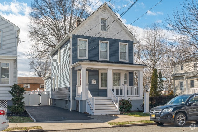 Carteret homes provide a comfortable and welcoming haven.