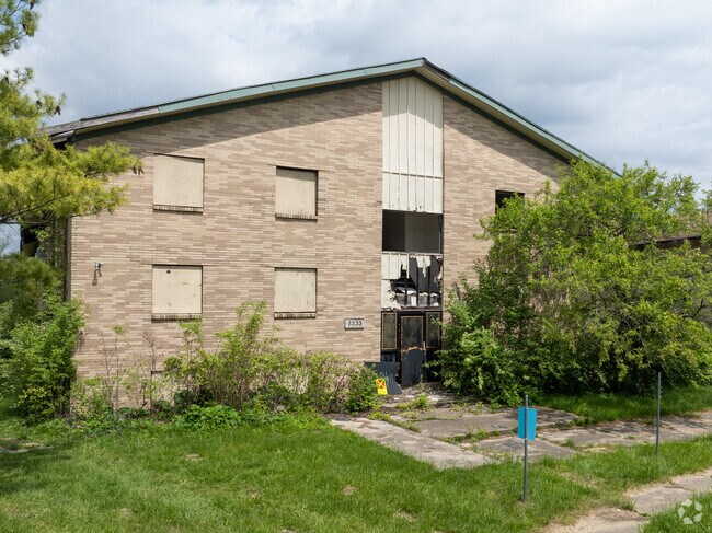 Although much of the Lakeview neighborhood is safe there are elements of crime in the area.