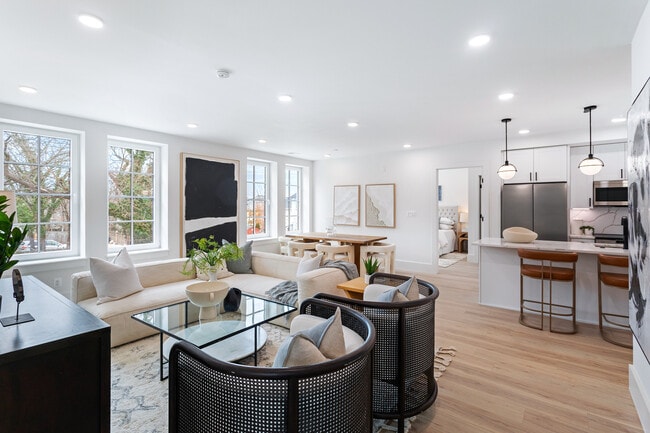 The Santmyers, Washington, DC 20018 - photo 5