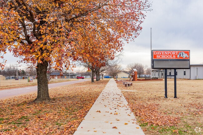 Davenport High School provides education in the neighborhood of Davenport.