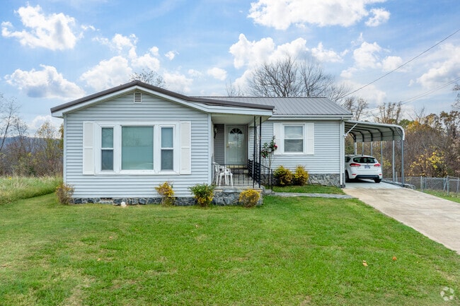 Bungalow style homes are common in Lynn Garden.
