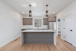 1719 S Federal Way, Boise, ID 83705